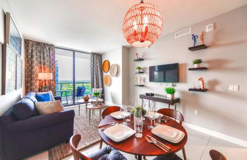 Modern Hotel with Pool & Gym in Prime Doral Location - Foto 7