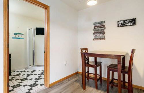 Lakefront 6 Double Queen Rooms at Fife Lake Lodge - Foto 20