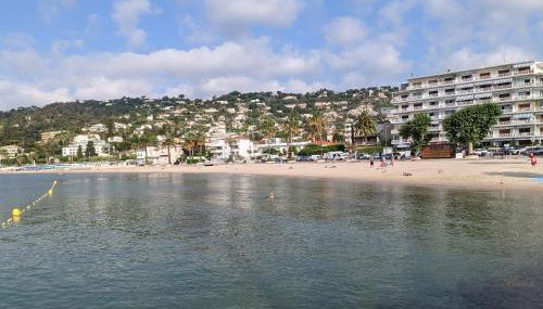 Golfe Juan grand 2 pièces proche plage et Cannes - Photo 4