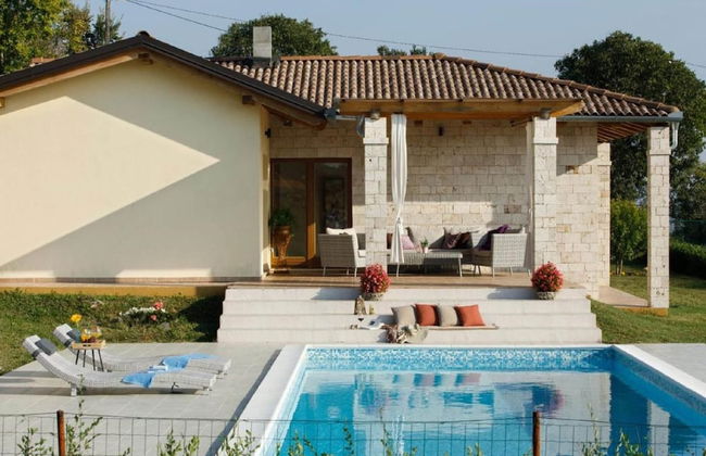 Charming Villa With Private Pool - Foto 14