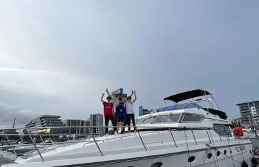 SUPERYACHT ON TOWN QUAY MARINA, SOUTHAMPTON - Very close to city centre and cruise terminals - free parking included - Foto 30