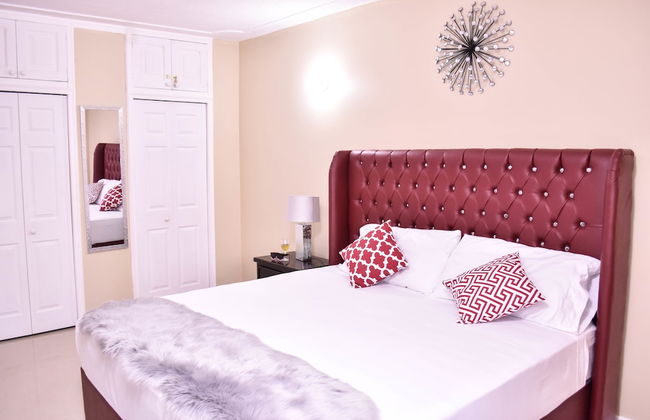 Executive Arcadia Luxury Guest Apartment - Photo 2