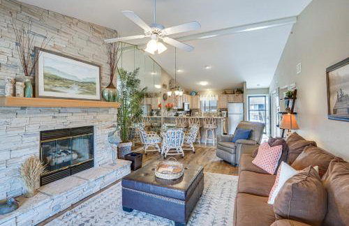 Lakefront Osage Beach Abode w/ Grill & Pool Access - Foto 1