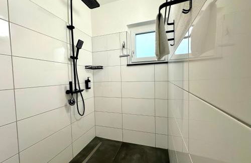 Luxx Home BC, Erleben Sie Biberach in diesem Stilvollem Bungalow mit Charme und Komfort - Foto 10