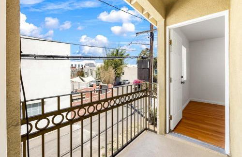 Spacious Culver City 4BR - Half Block from Amazon - Foto 27