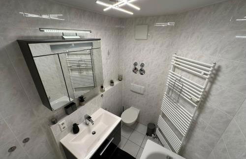 FHV01 - Ferienwohnung 100m² 6 Personen Garten und Terrasse 2x WC - Foto 18