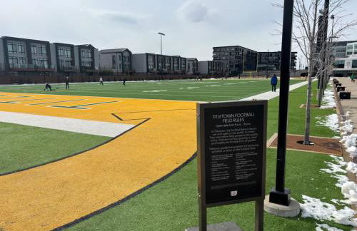 1 Block To Lambeau 3 BR Sleeps 6 Pet-Friendly - Foto 36