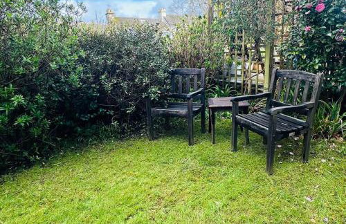 Beautiful & Peaceful Garden Retreat at 'The Lower Deck' - Foto 10