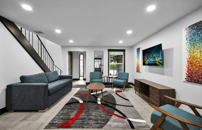 Escape to This Gorgeous new Wilton Manors Villa - Photo 22