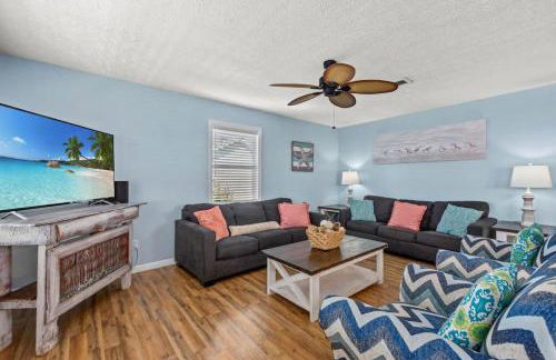 Anchors Away - Private Pool, Seasonal Hot Tub, Game Room, Walk to Beach, Pets OK - Photo 7