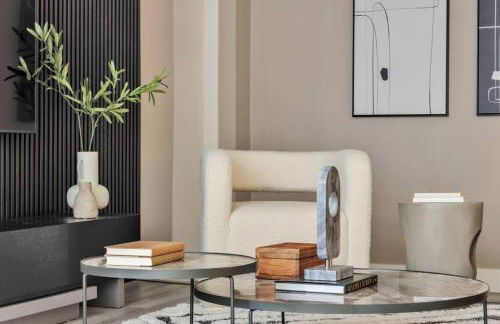 Stunning 2 Story Villa with Pool - Photo 47