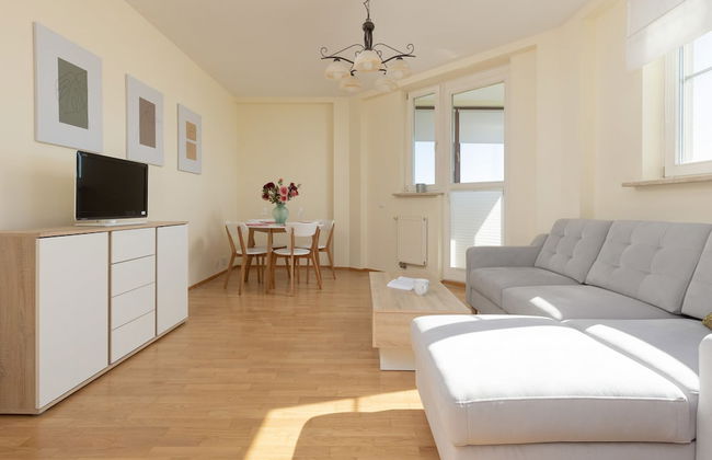 Belgradzka Apartment Warsaw by Renters - Photo 13