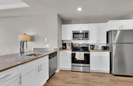 HEB203 Spacious & Stylish 2B Condo Downtown Fort Worth, Free Parking, Walk to Convention Center - Foto 12
