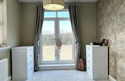 Manchester Luxury Country House Close To The City With Hot Tub & BBQ Fire Pit. - Foto 36