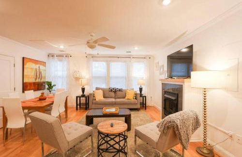 Modern 2-bed, 2-bath, 4 min walk to Northeastern - Foto 1