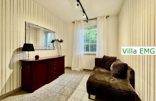 Ferienhaus Villa EMG Gelsenkirchen nah Essen Dortmund mit Pool und Garten für Familien Gruppen bis 21 Personen - Foto 13