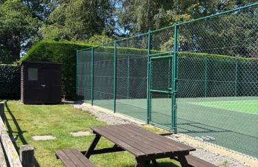 Courtyard House- Luxury Holiday House with floodlit Tennis court - Foto 27