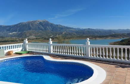 Casa VIVAndalusia Centrally located villa with private pool, breathtaking views by Rentasunnyplace - Foto 17