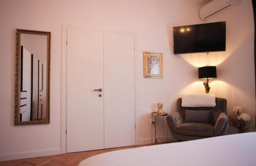 ANGEL BY THE SEA LUXE Apartment - Photo 18