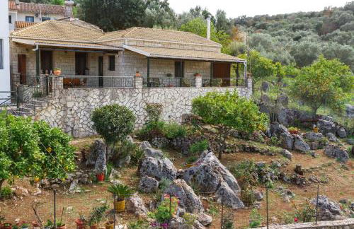 Konstas Stone Island House in Meganisi - Photo 8