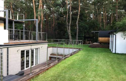 Luksusowy Apartament pod Lasem, Otwock -Shared garden, sauna, wood hot tub! Hot tub seasonal May to October - Foto 15