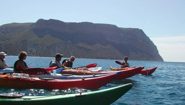 Esplorando la costa di Marsiglia in kayak