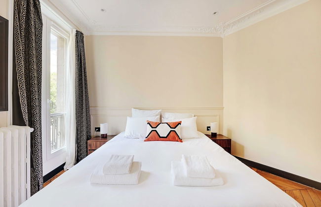 Charming apt - 2br/6p - Ternes/ Arc de Triomphe - Photo 8