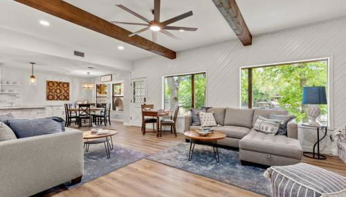 5BR 3.5BA Waterfront Boat, Dock and Kayaks, Lake McQueeney by Austin Vacay - Foto 3