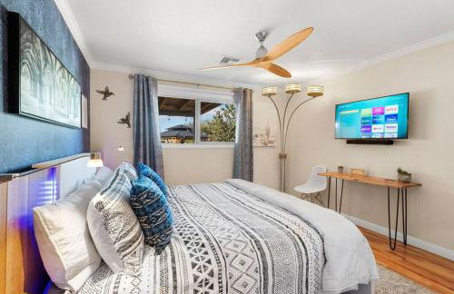 The Hummingbird House, Sauna & Mountain Views! - Foto 9