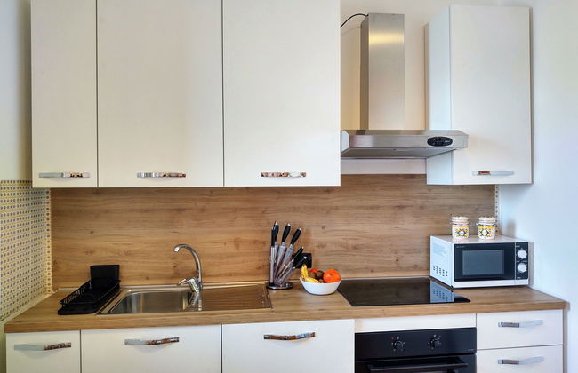 2 bedroom Apartment in Bellano with garden - Photo 11