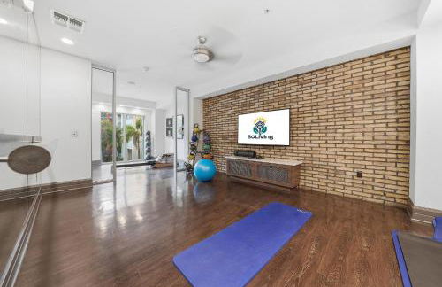 Stylish 2BR w Pool Pet-Friendly Unit #13 - Foto 42