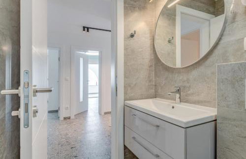 DeLuxe Seaview Apartment KENNEDY I - Photo 63