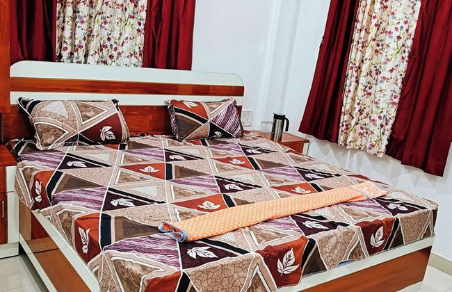 Janani Niwas Matheran - Photo 8