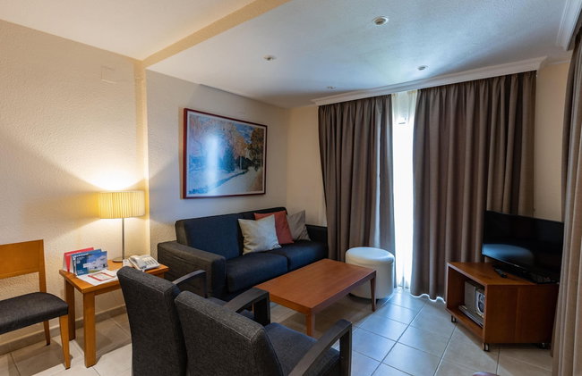 Ramada Hotel & Suites by Wyndham Costa del Sol - Foto 141
