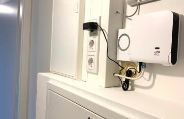 New-three room-Entire Apartment with two Balconies & Garage, Central-Fast Access to City Center - Barmbek -Stadtpark - Foto 21