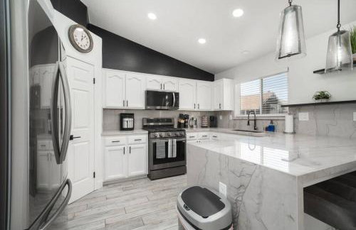 Simple Home for Work or Travel - Photo 6