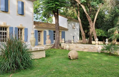 Mas du Versadou, dans un espace naturel protégé, piscine couverte chauffée toute l'année, Spa et salle de jeux - Foto 18