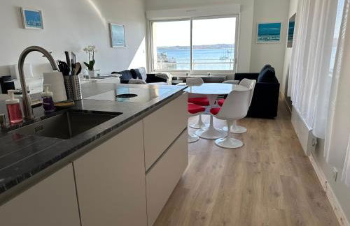 Appartement Design IX - Port du Rosmeur - Sublime Vue Mer - Parking - Foto 8