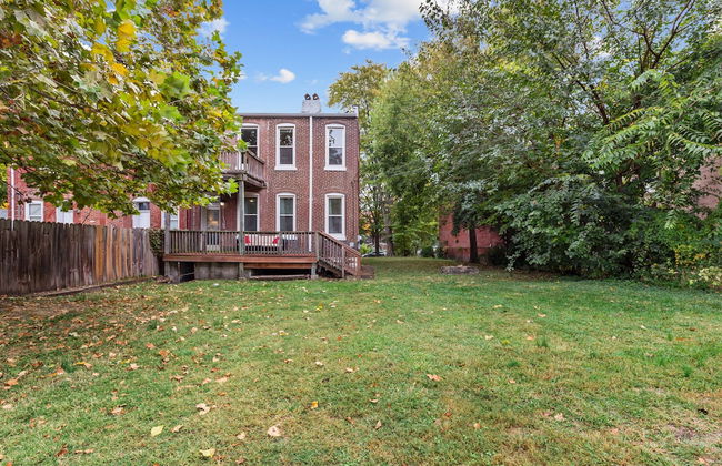 Lovely Historic Home in St Louis - JZ Vacation Rentals - Photo 25