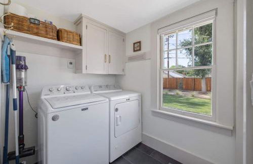 2 bed, 2 bath, historic beauty, walk downtown - Foto 39