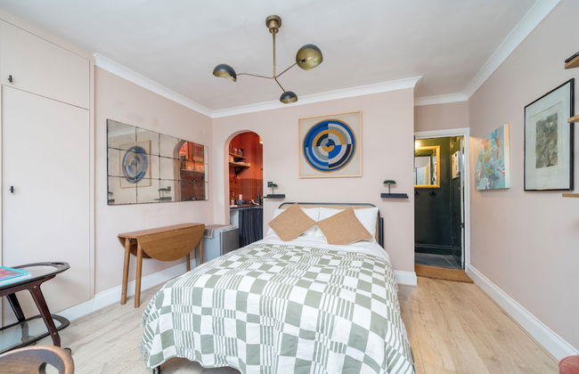 Charming Studio moments from Portobello - Photo 8