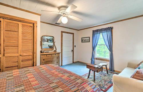 Fish, Float and Relax Fireside Home Near New River! - Foto 19