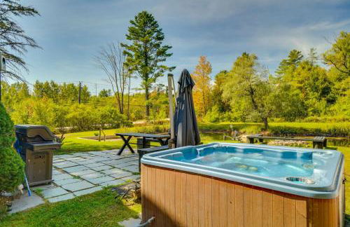 Stratton Shuttle Access! Vermont Mountain Hideaway - Foto 1