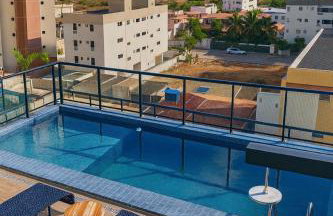 Flat com piscina na cobertura em Intermares - Foto 1