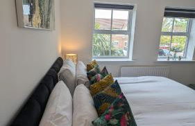 Elegant & Serene 3-BR Retreat Minutes from Heathrow Airport-London- Slough central-Legoland-Ascot-Windsor for Contractors-Families-Relocators-Businesses - Foto 33