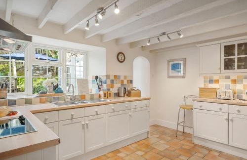 The Boy's Cottage - Photo 4