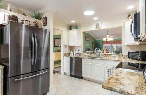 The Villages Sumter Landing With lanai & patio! - Foto 17