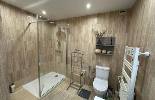 Spacieux appartement, Jardin, vue mer, calme - Photo 15