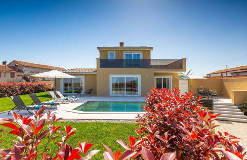 Traumhafte Finca mit Privatpool und Panoramablick - Foto 2