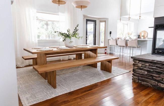 Private Luxury Oasis w Pool HT Parking - Photo 17